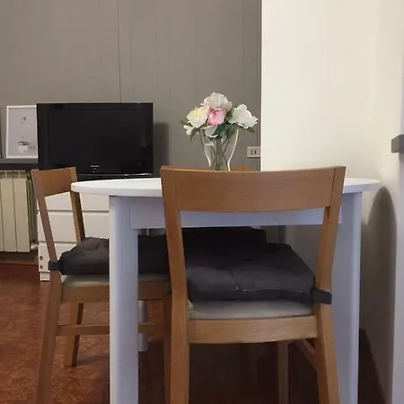 Tango In Apartman